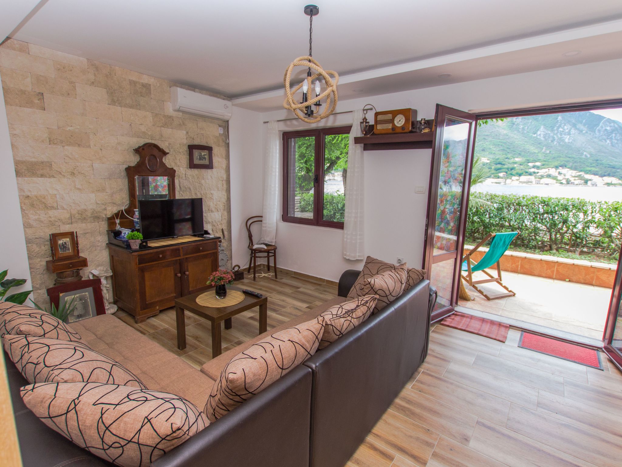 Familienfreundliche Wohnung direkt am Meer-Binnen