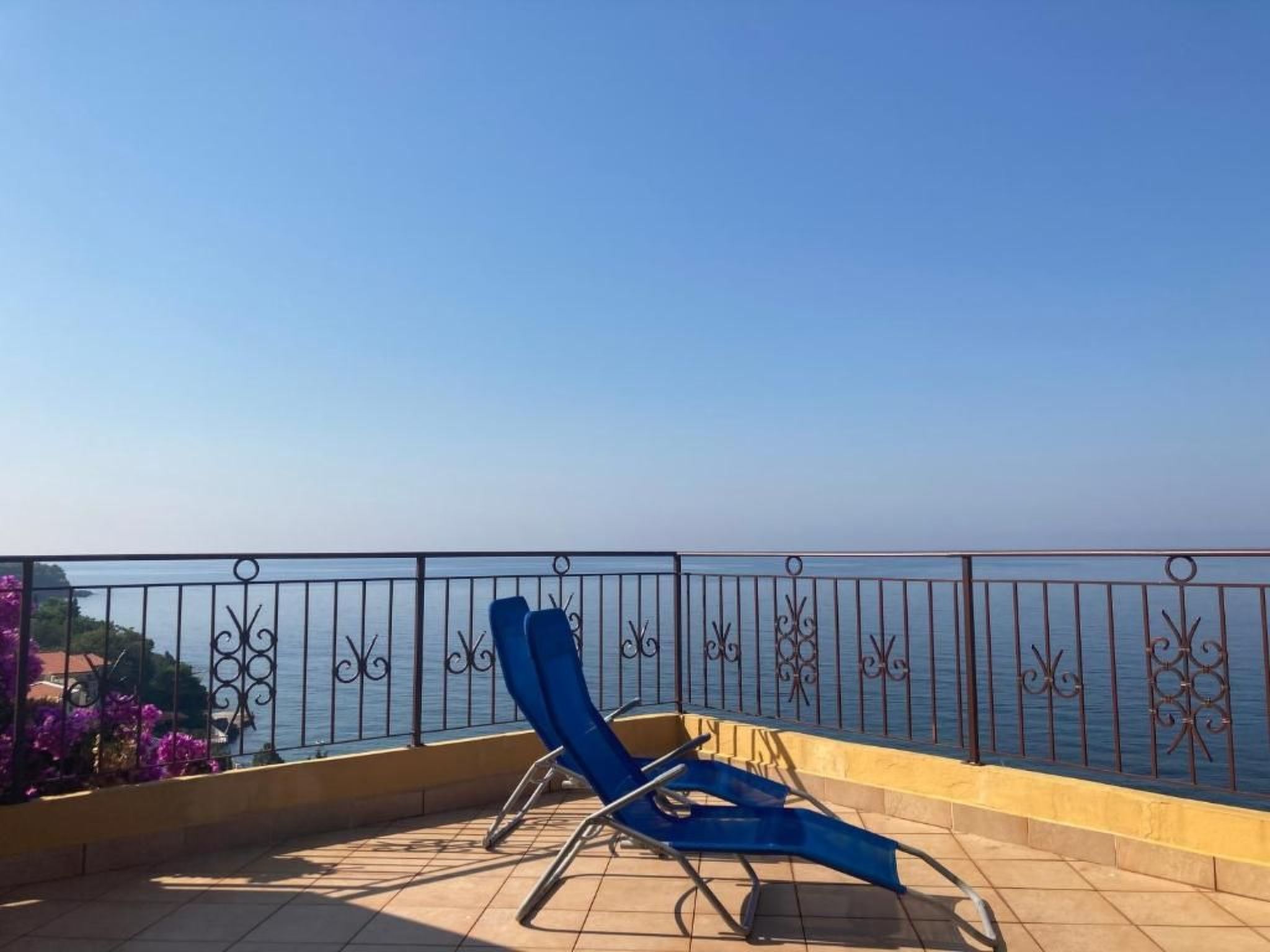 über zwei Etagen mit Meerblick und zwei großen Terrassen — Terrace (1 of 26)