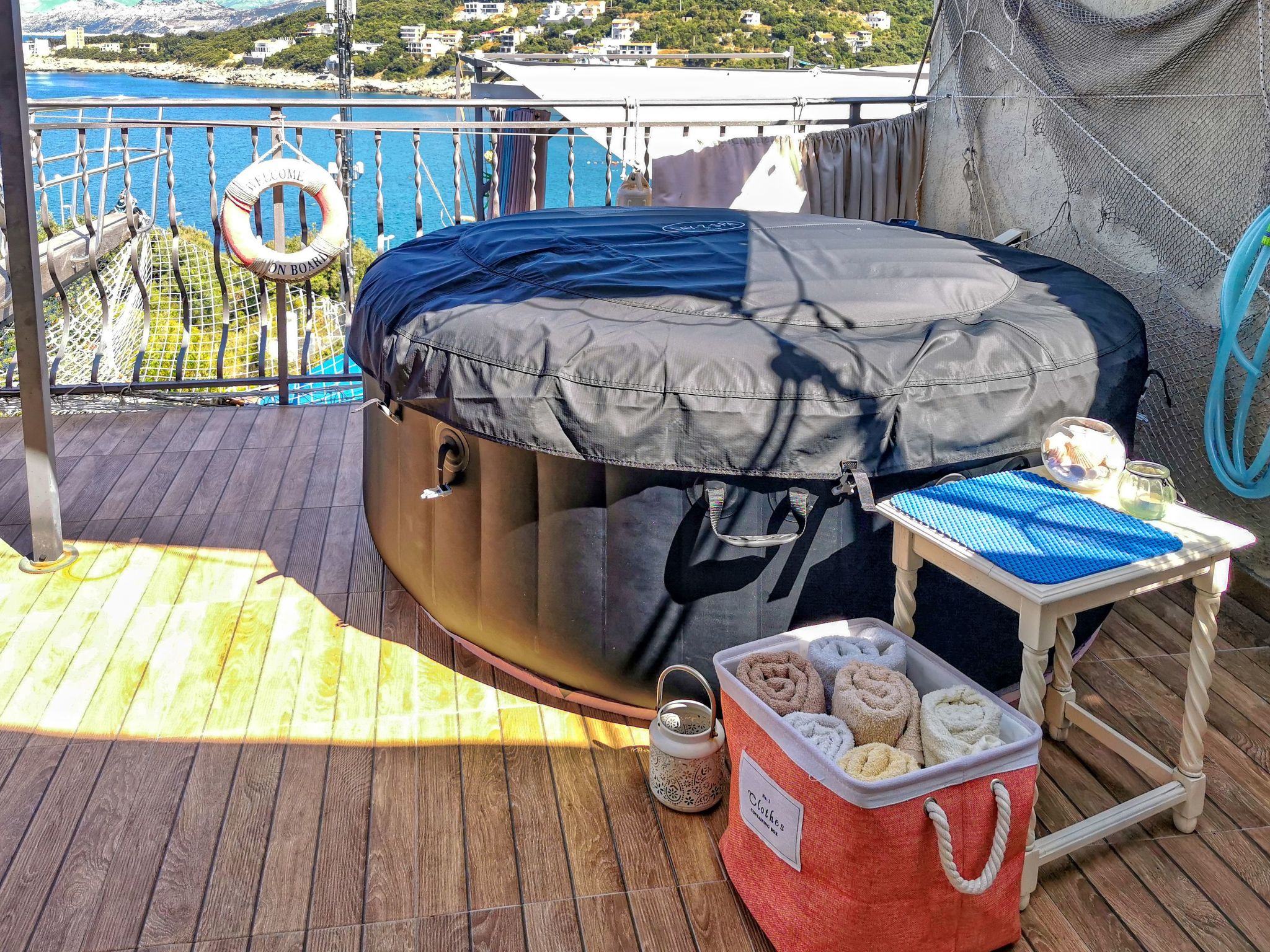 Gemütliche Wohnung mit Meerblick vom Balkon aus-Image-tags.info