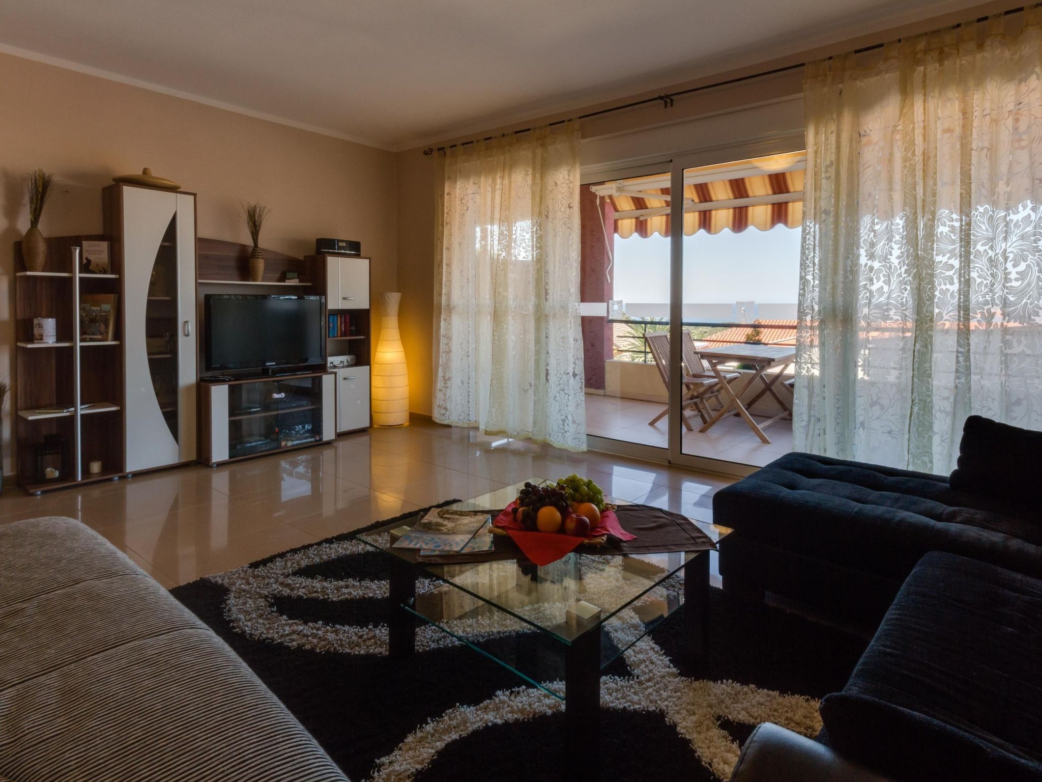 Wohnung in Utjeha-Bušat mit Terrasse und Grill - Image 2