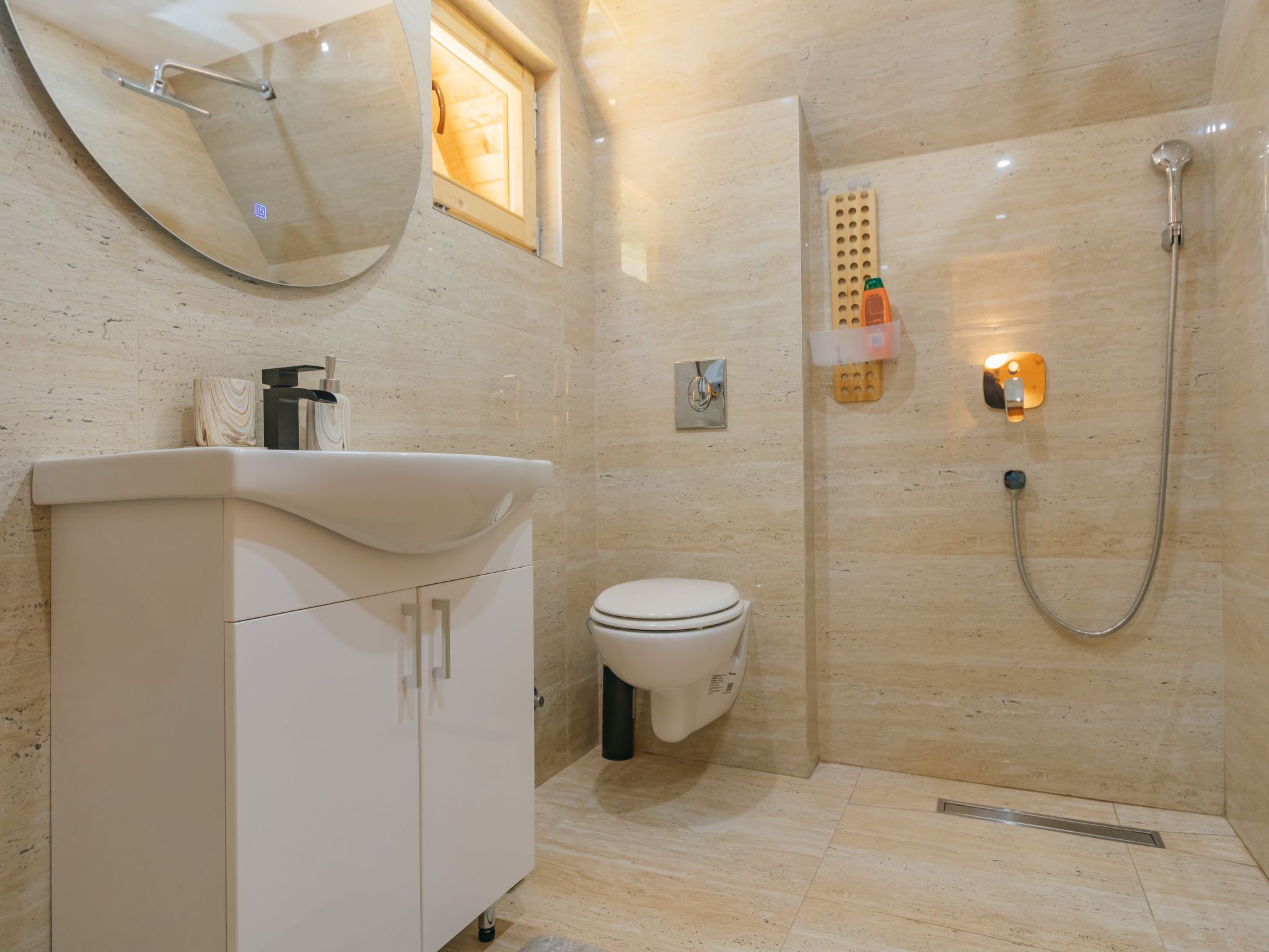 Luxueus vrijstaand huis in Andrijevica met weids bergzicht - foto 34