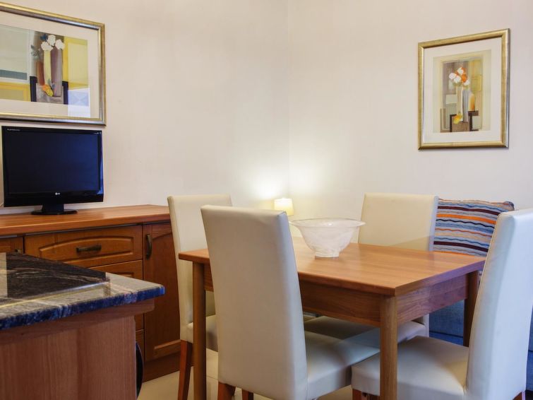 1 BDR seaview Sunny