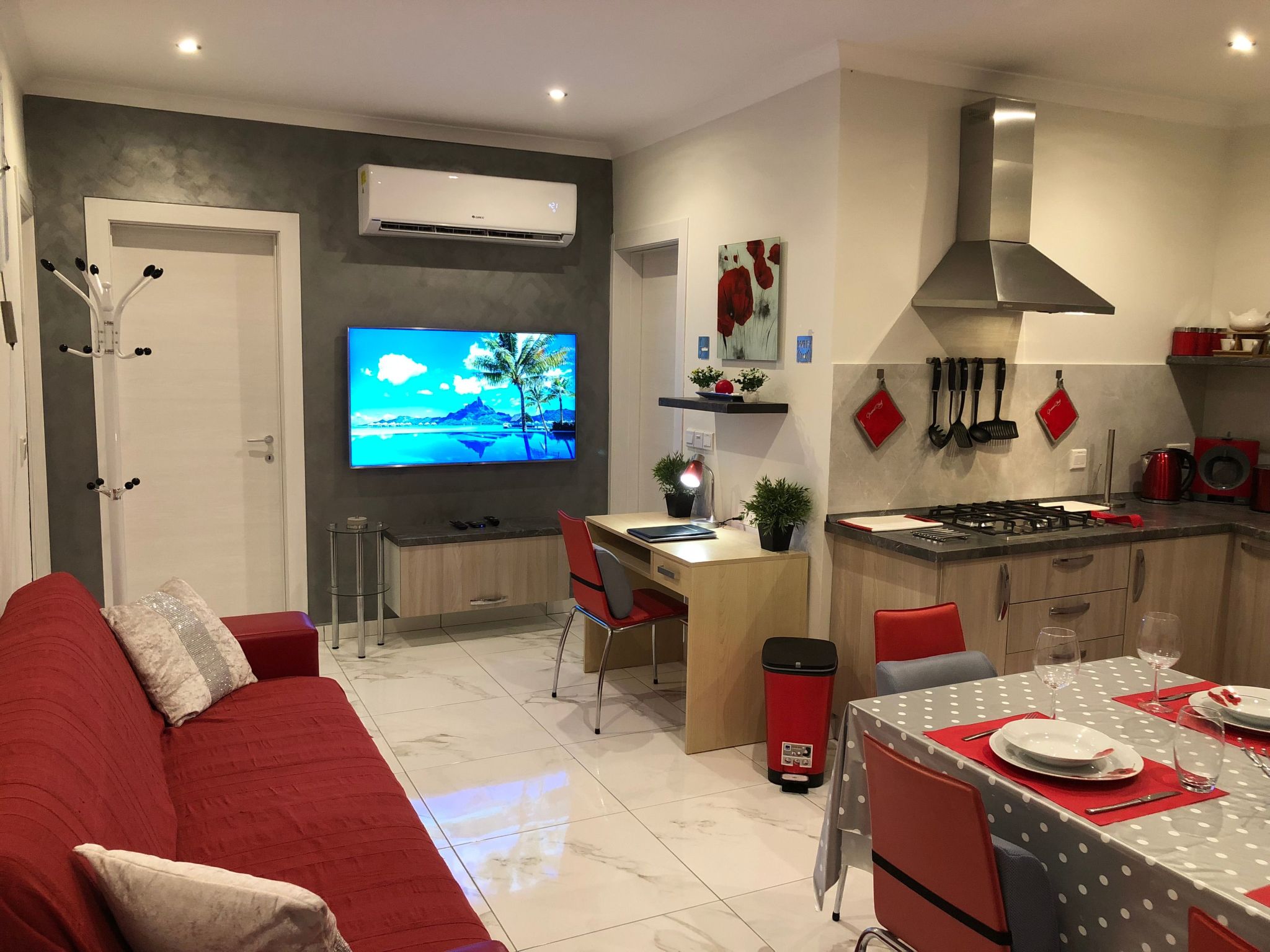 Klimatisierte Wohnung mit Grill und Terrasse