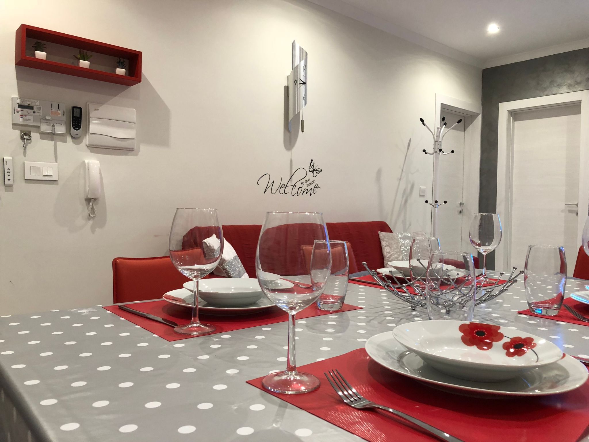 Klimatisierte Wohnung mit Grill und Terrasse-Image-tags.info