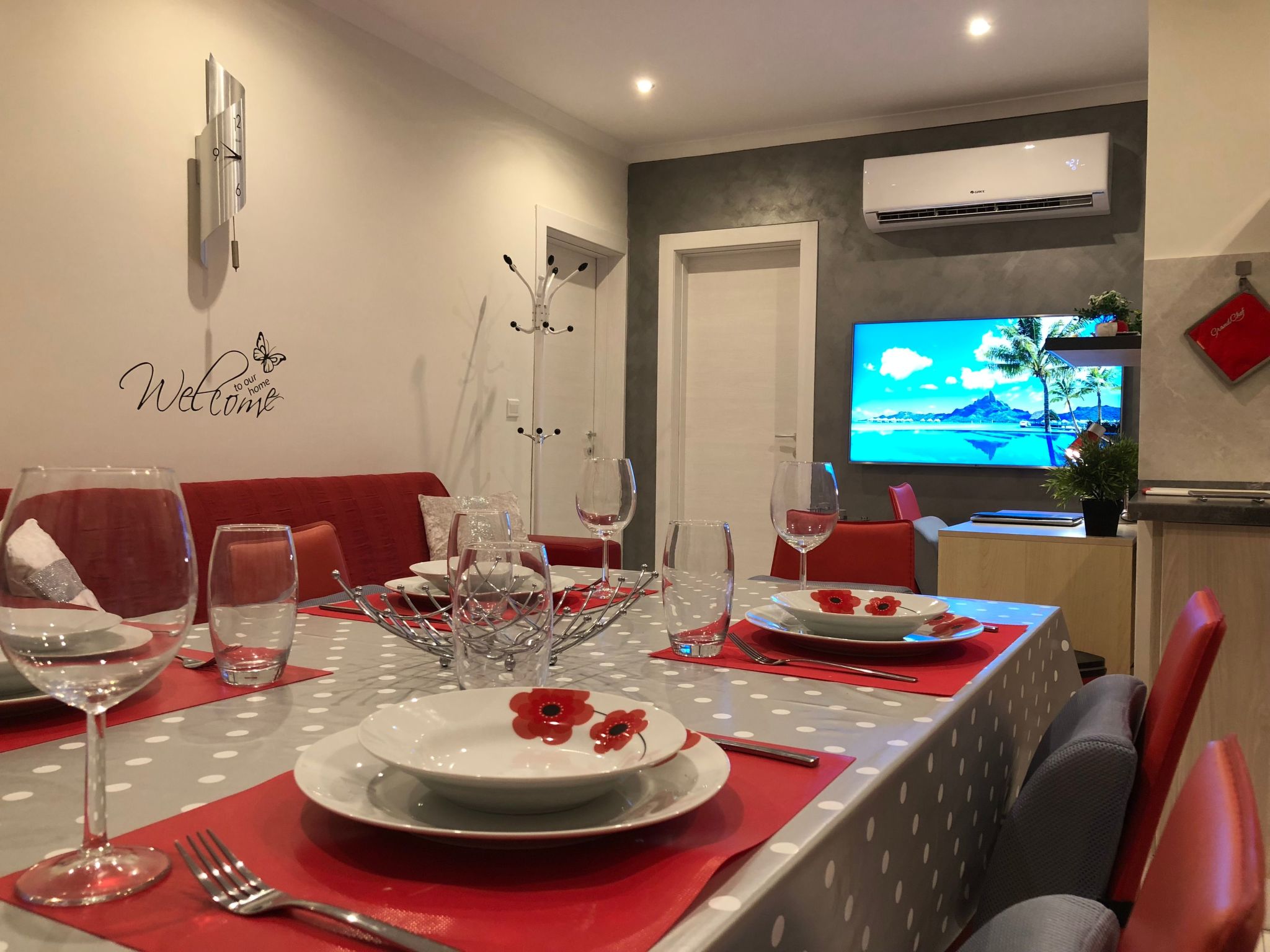 Klimatisierte Wohnung mit Grill und Terrasse-Image-tags.info