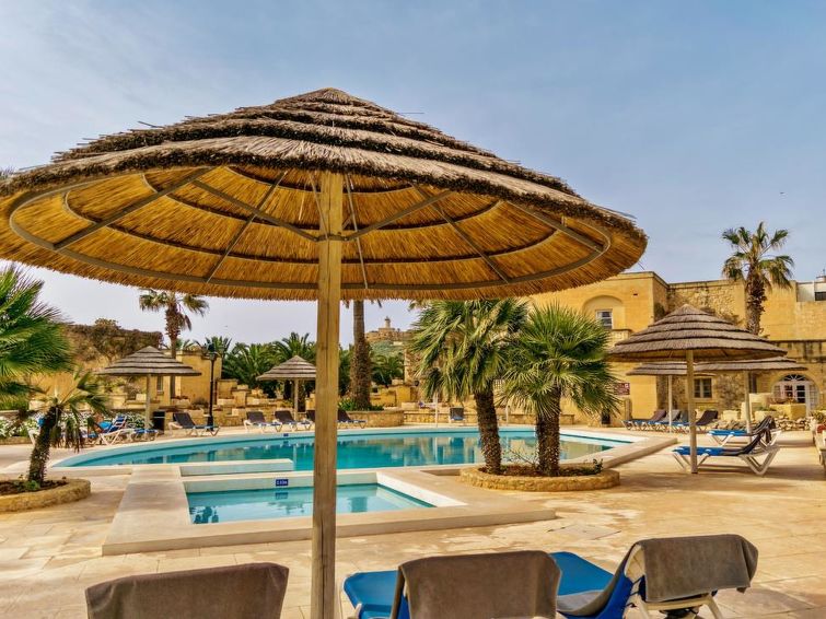 Villas to rent in Malta details