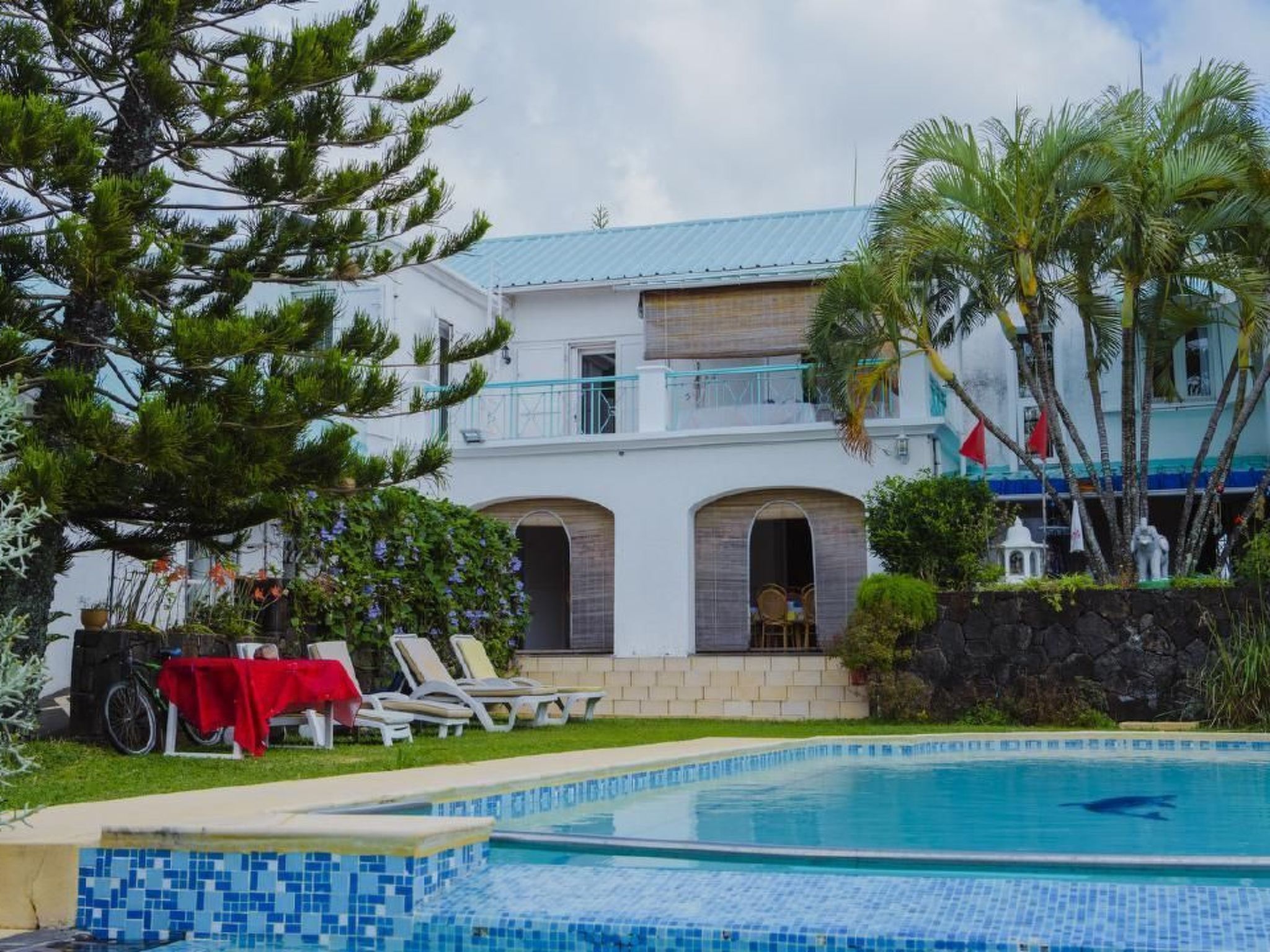 Photo of "Villa Radani" Pool und Garten