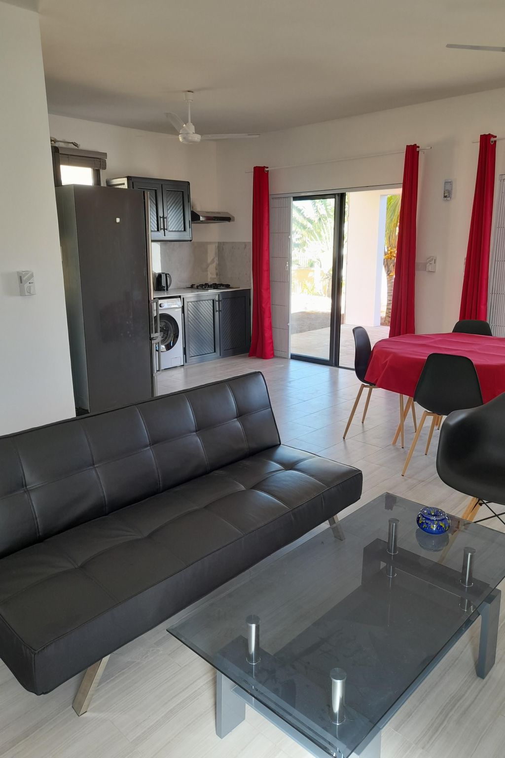 Photo of Unterkunft namens Safran mit 2 Schlafzimmern und Pool