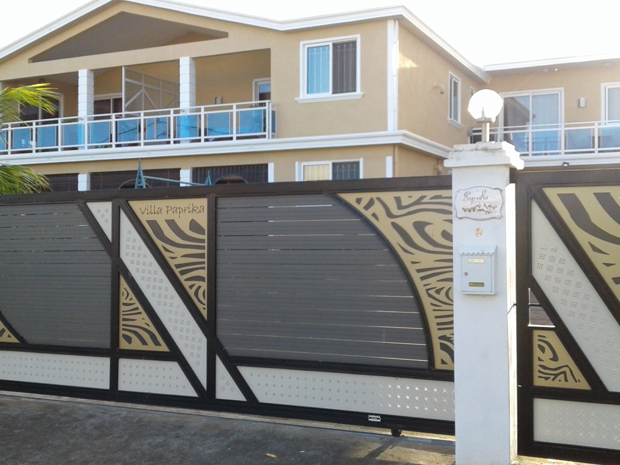 Photo of Unterkunft namens Cotomili mit 2 Schlafzimmern und Pool