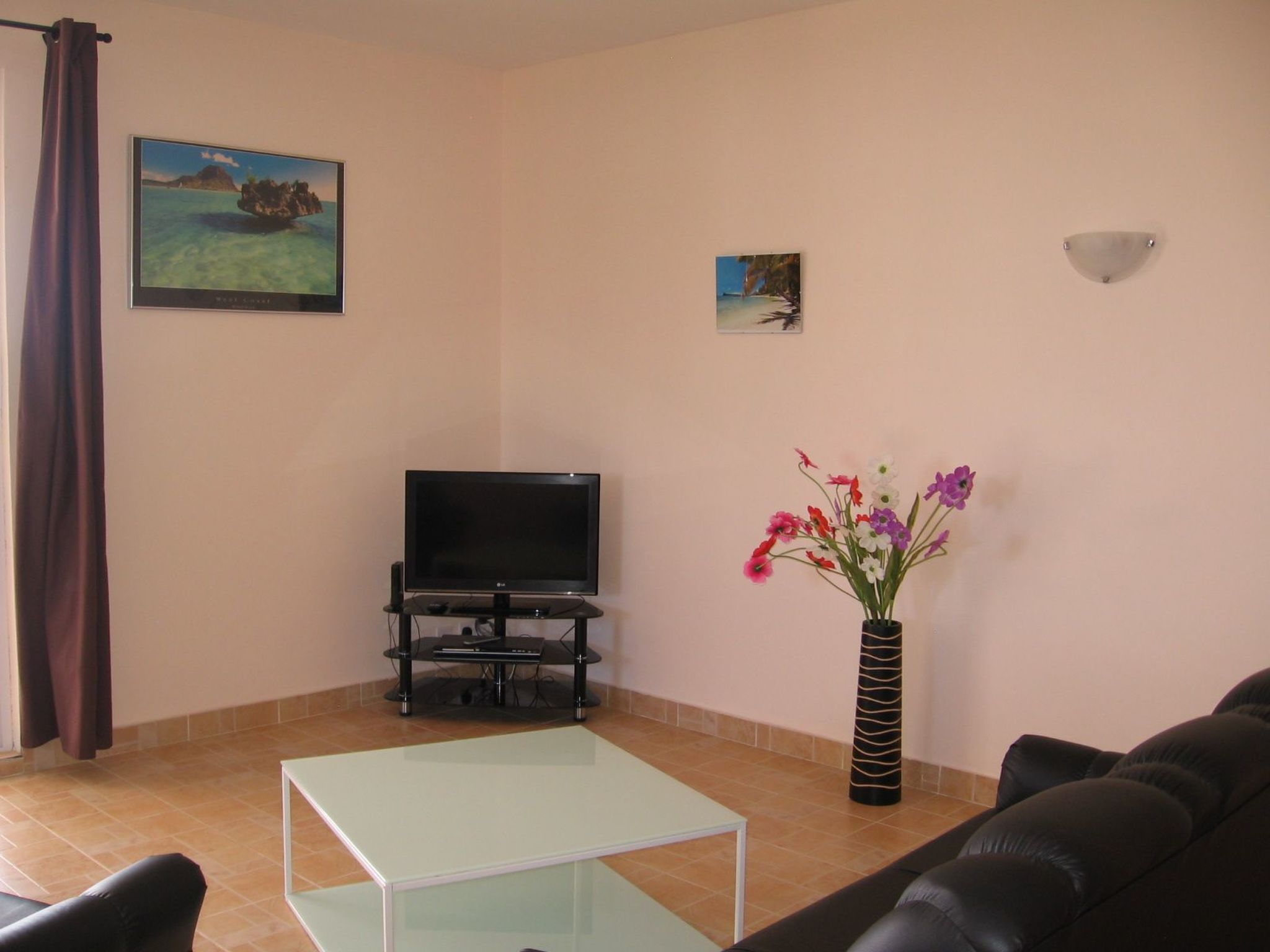 Photo of Unterkunft namens Cotomili mit 2 Schlafzimmern und Pool