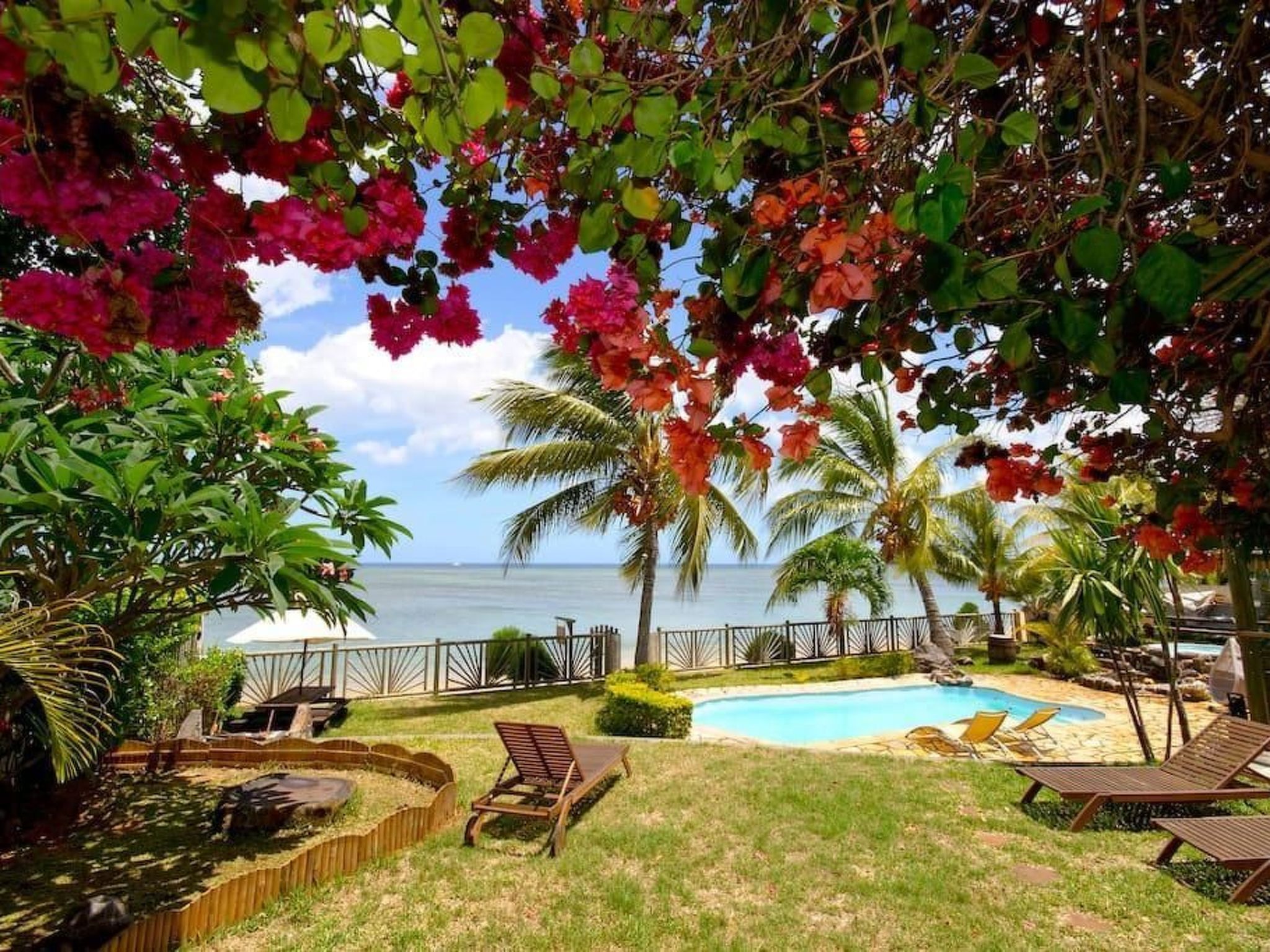 Photo of Villa am Meer Mauridul mit Pool