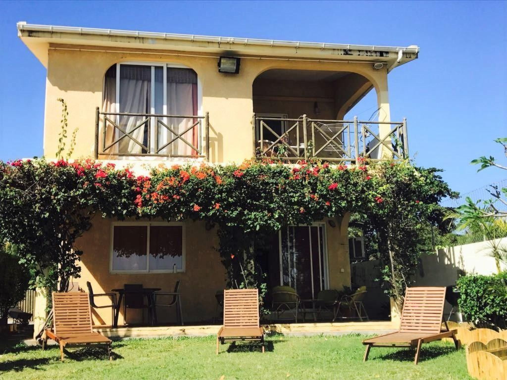 Photo of Villa am Meer Mauridul mit Pool