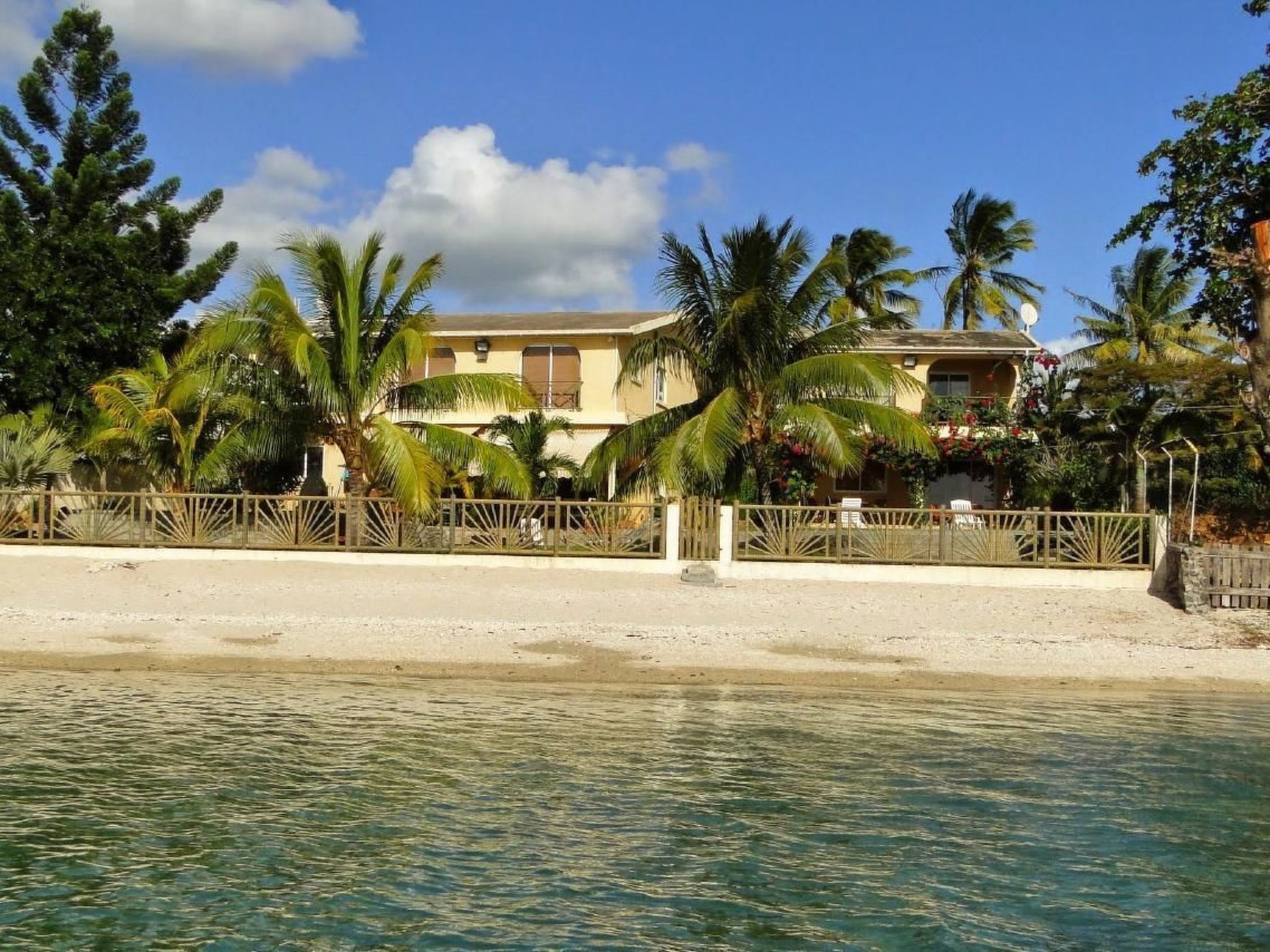 Photo of Villa am Meer Mauridul mit Pool