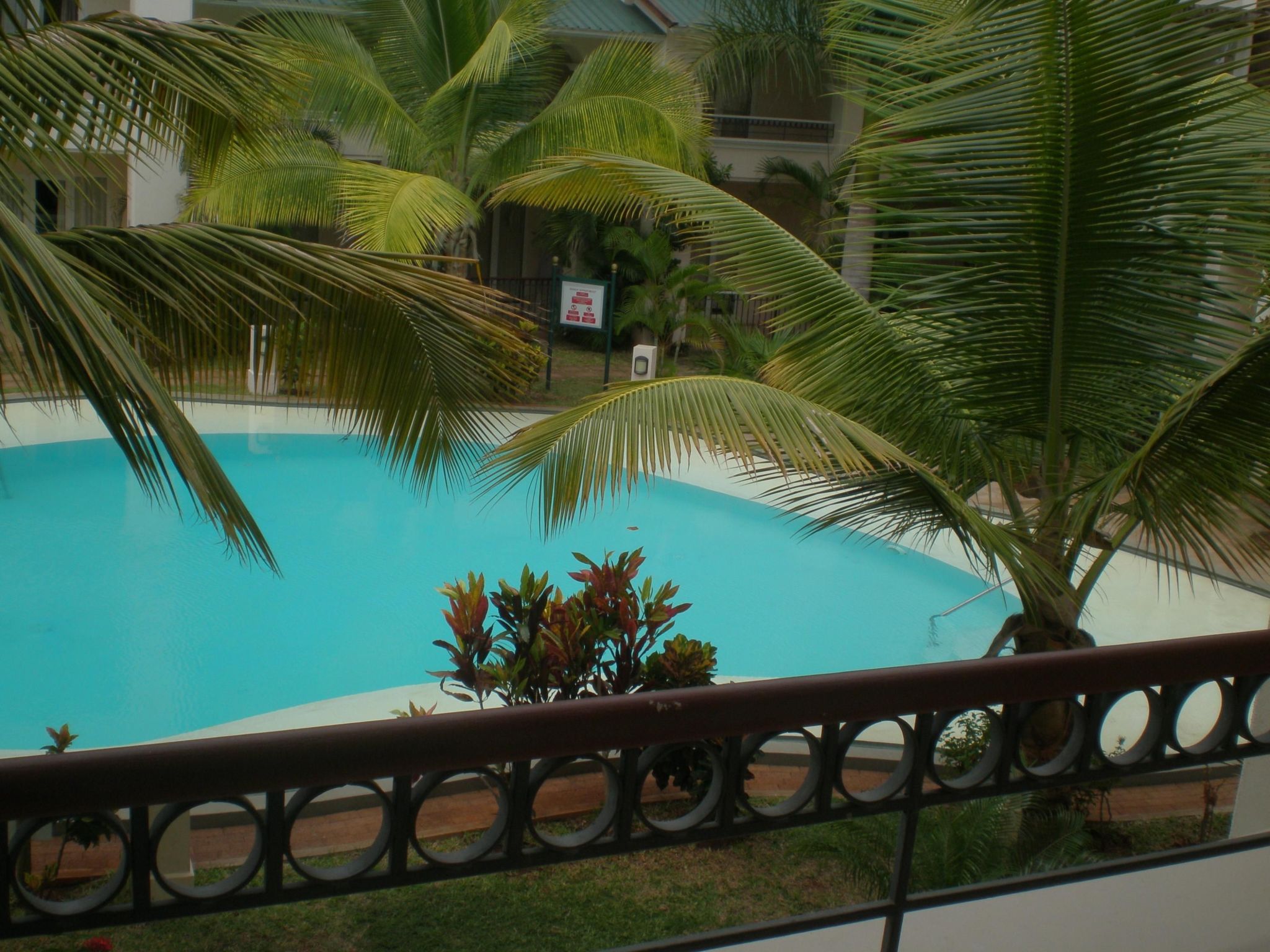 Photo of mit mehreren Balkonen und Terrasse