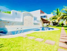 Op 500 m van zee: Comfortabele groepsaccommodatie in centrum Playa del Carmen - thumbnail 1