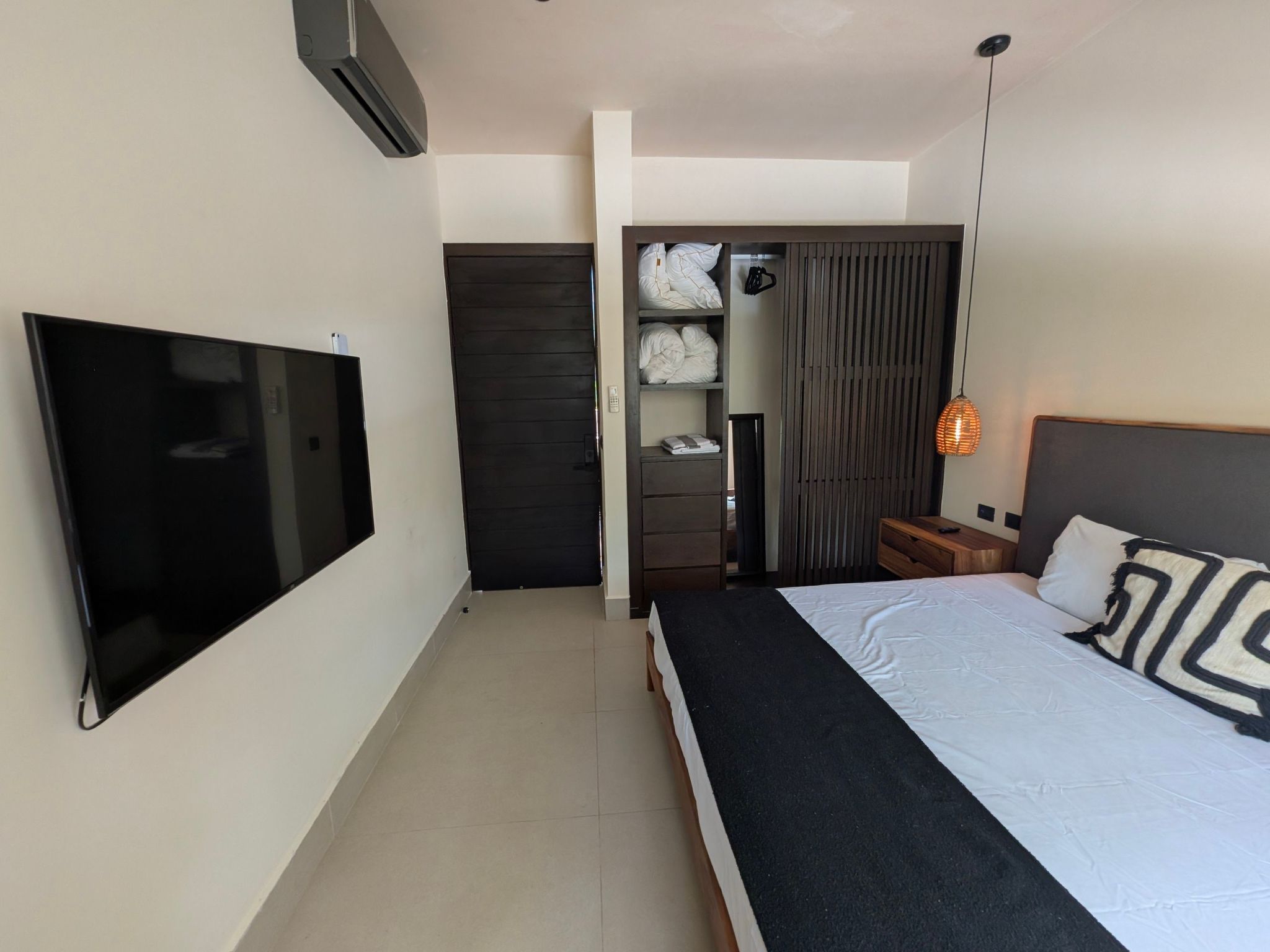 Maison Luxuriöse 4-Schlafzimmer-Villa mit privatem Pool in Tulum – Chambre, photo 41 sur 49