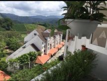 Knusse Selesa Hillhome voor 6 personen met zwembad en tuin in Bentong - thumbnail 1