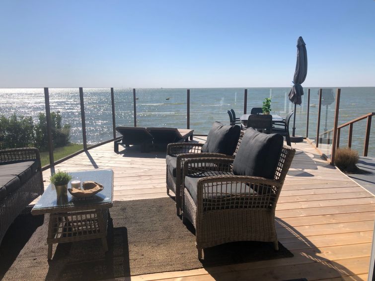 Vrijstaand vakantiehuis aan zee in Bovenkarspel