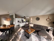 Vrijstaande bungalow aan het Markermeer met airco en speeltuin - thumbnail 6