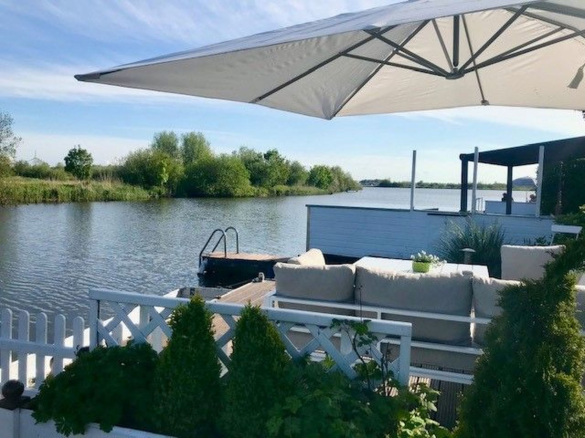 In Wervershoof mit Terrasse und Garten-Image-tags.info