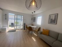 Sonnenschein: Luxe bungalow aan IJsselmeer met AC en golfbaan - thumbnail 1