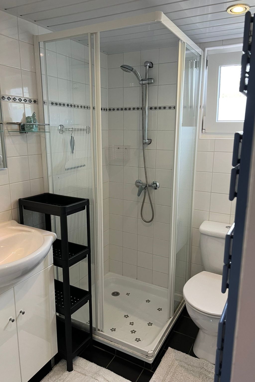 Charmantes Ferienhaus "Hilda" mit Terrasse-Image-tags.info