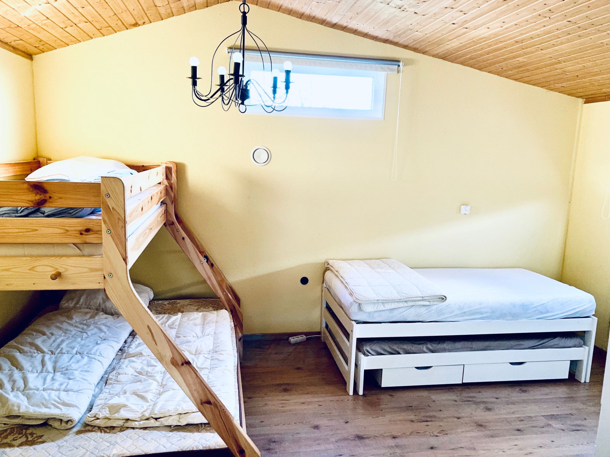 Balu-Image-tags.info