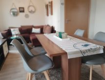 Sfeervol bungalow in Wervershoof met zonnige tuin en huisdiervriendelijk - thumbnail 2