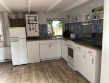 Vrijstaande bungalow Tami aan het water in Wervershoof - thumbnail 3