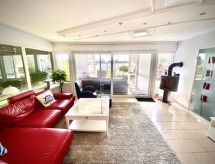 Luxe bungalow direct aan het IJsselmeer in Wervershoof - thumbnail 4