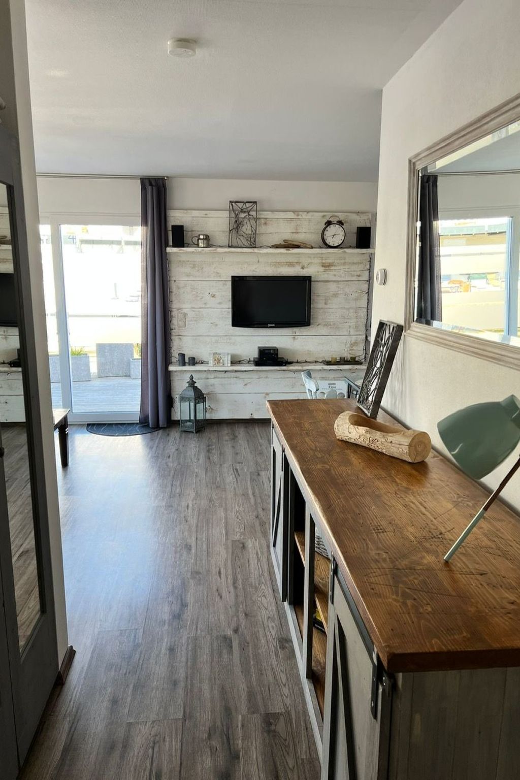 Haus Good Times-Image-tags.info