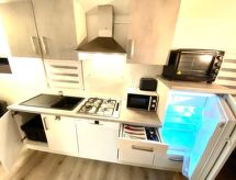 Luna: Sfeervolle bungalow aan het water in Wervershoof - thumbnail 5