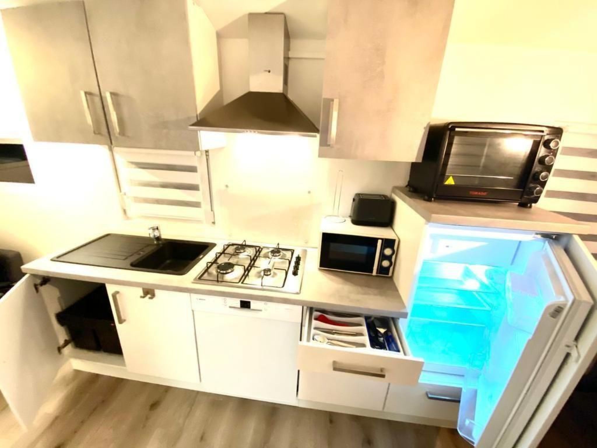 Luna-Image-tags.info