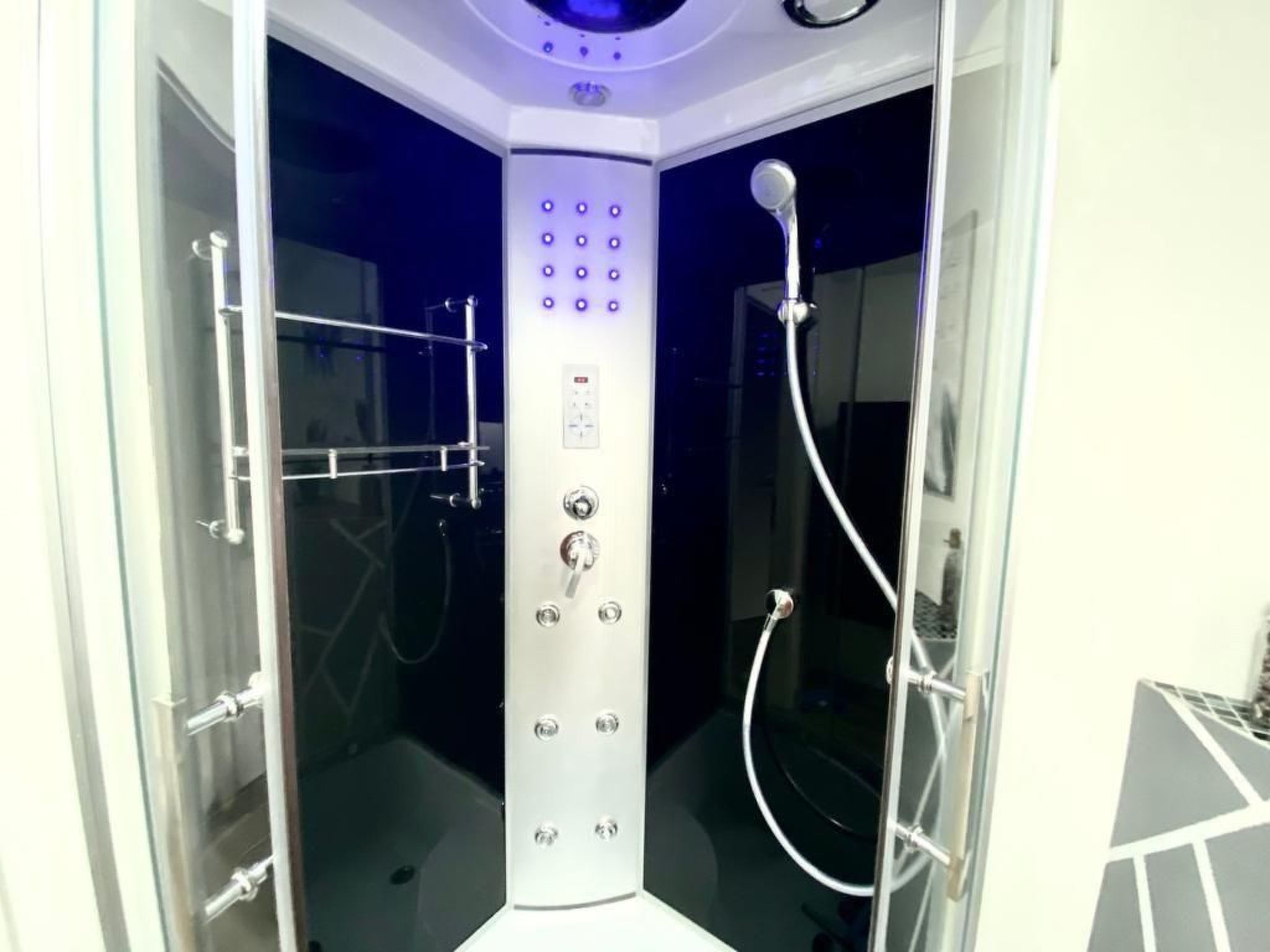 Luna-Image-tags.info