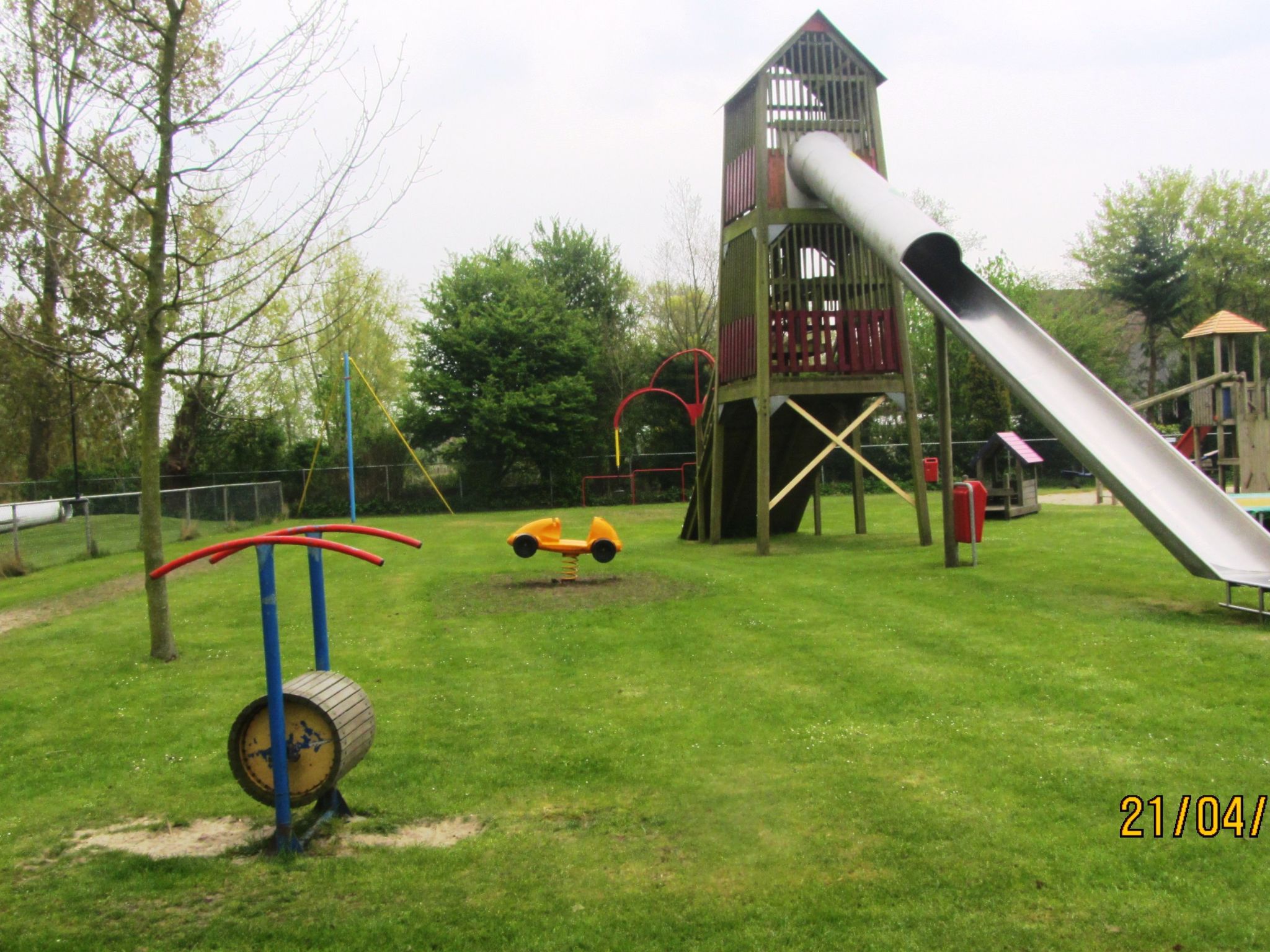 Familienfreundliches Ferienhaus "Angel" mit Garten-Image-tags.info