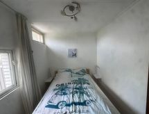 Knusse bungalow in Wervershoof: rust, water en hond mag mee - thumbnail 6