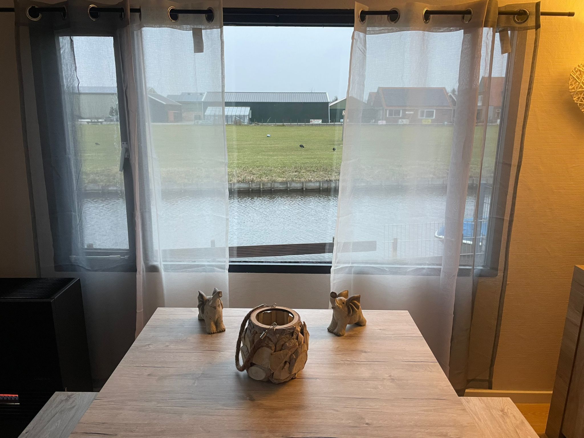 Chalet Welcome direkt am Wasser mit eigenem Steig