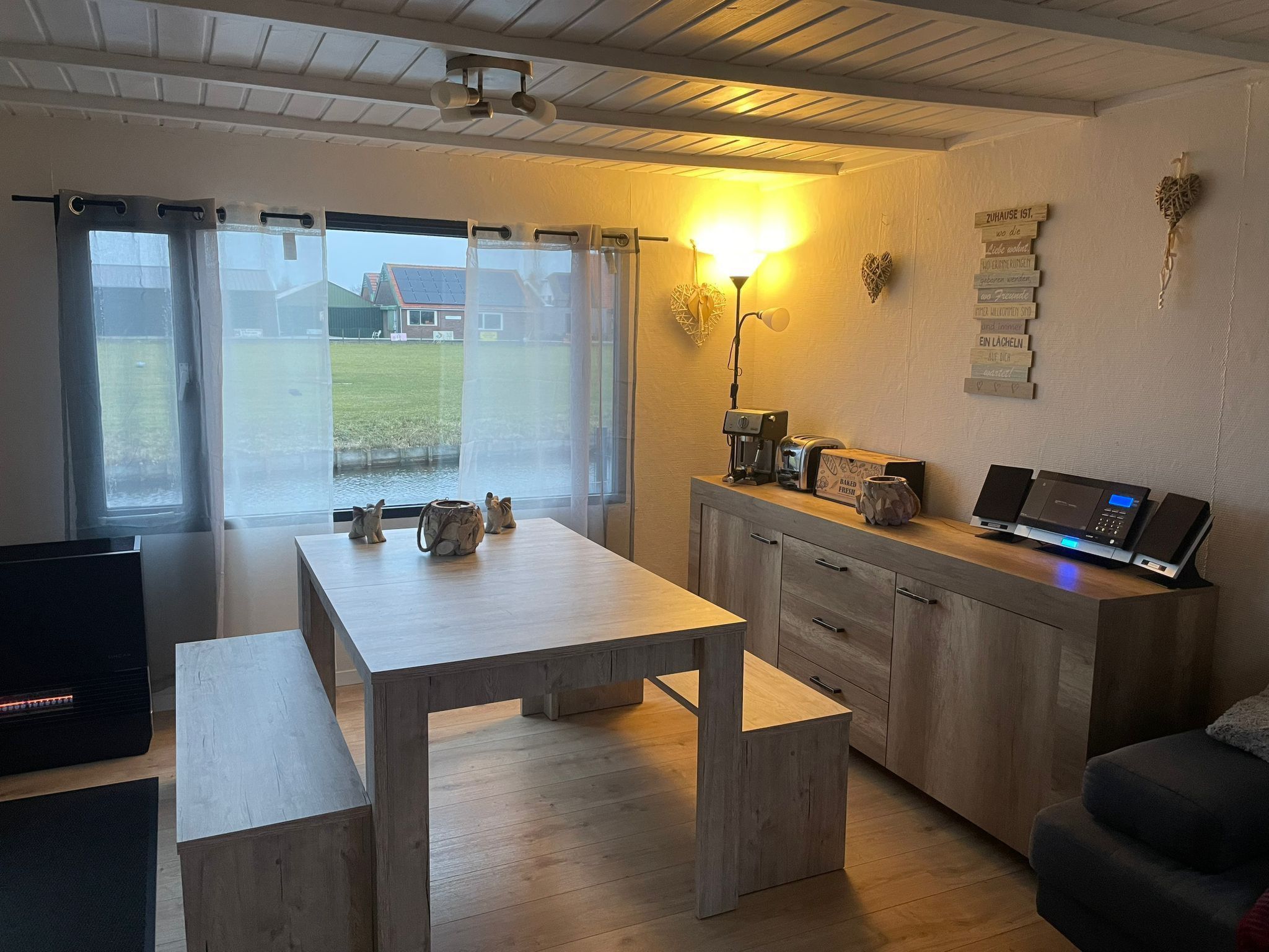 Chalet Welcome direkt am Wasser mit eigenem Steig-Image-tags.info