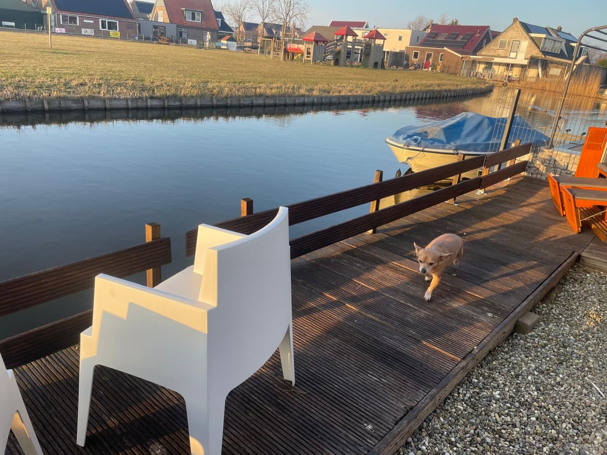 Chalet Welcome direkt am Wasser mit eigenem Steig-Image-tags.info