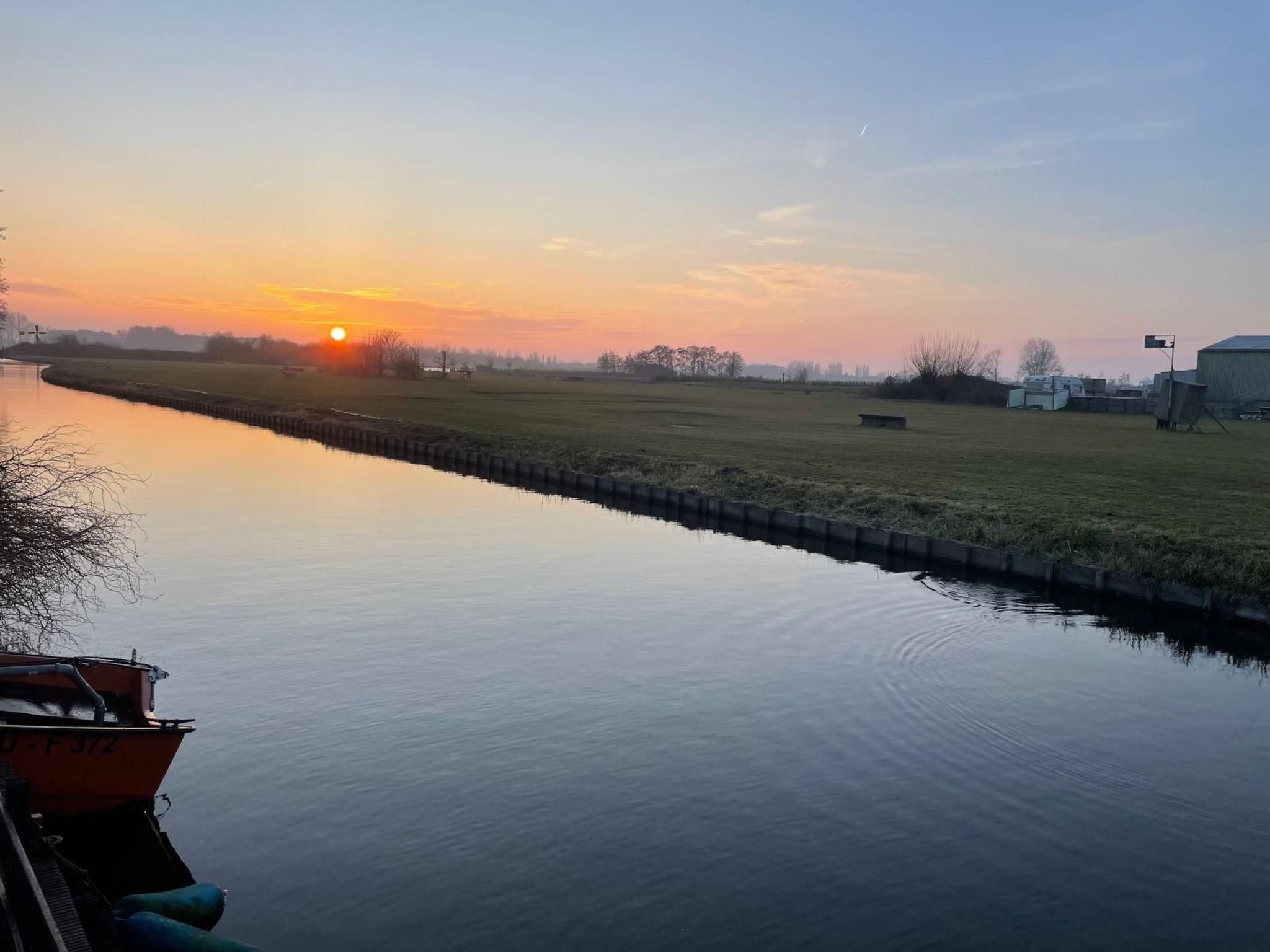 Chalet Welcome direkt am Wasser mit eigenem Steig-Image-tags.info