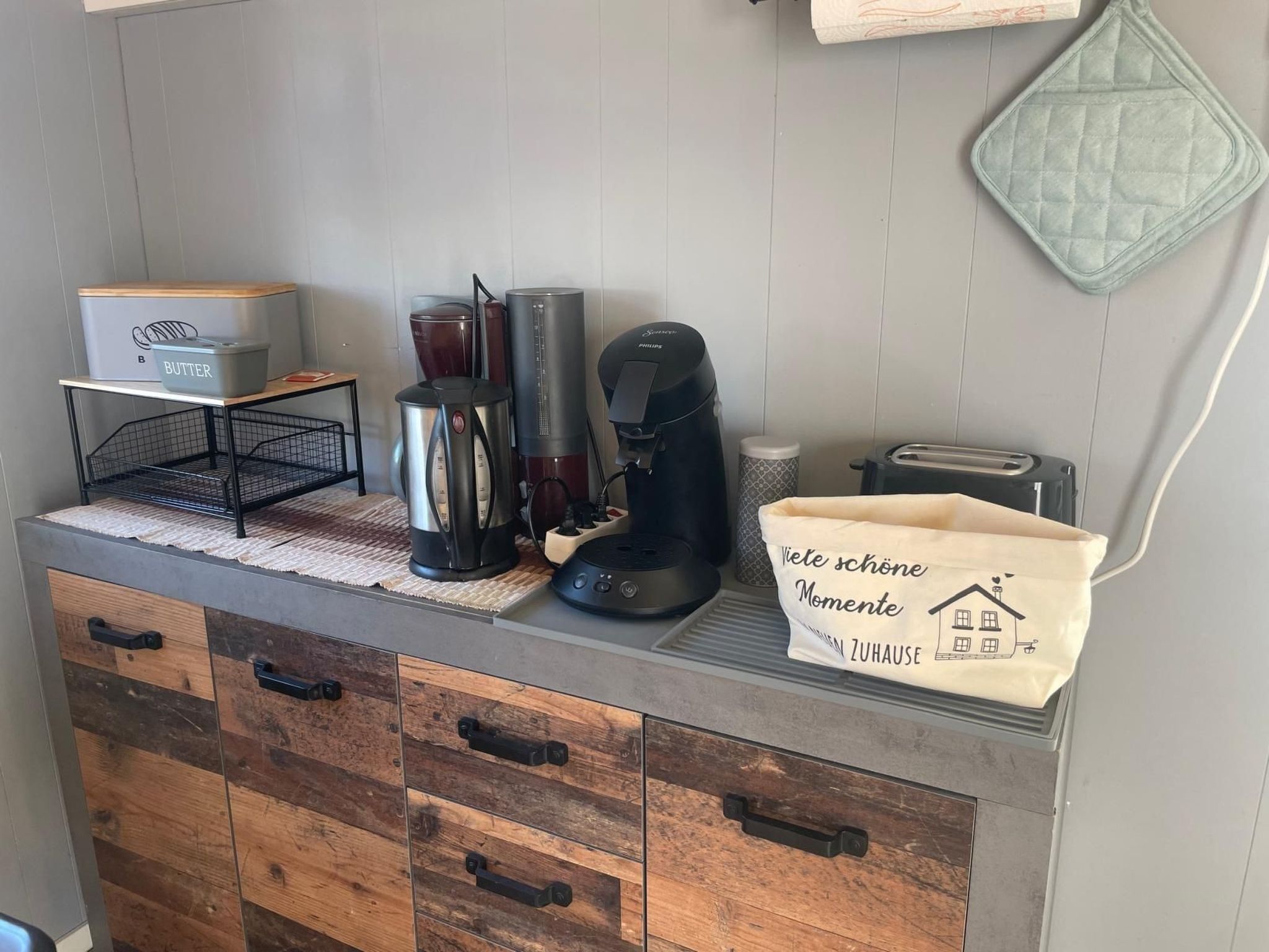 Haus Moony-Image-tags.info