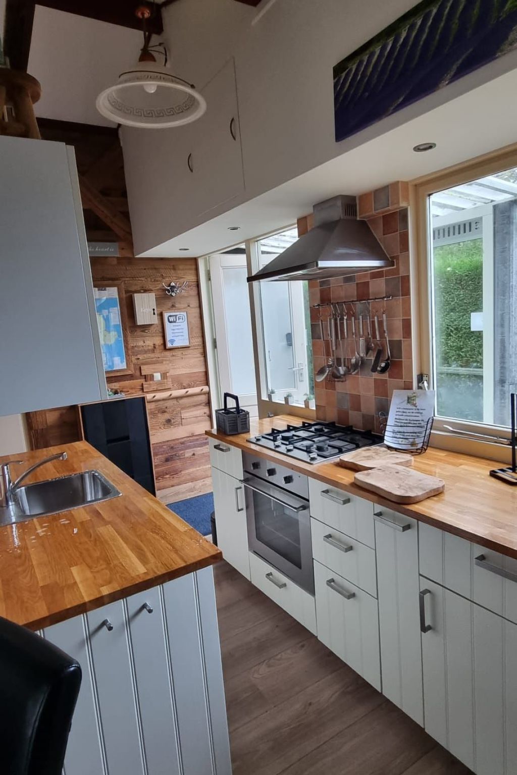 Wunderschönes Haus mit Pool, Garten und Grill-Image-tags.info