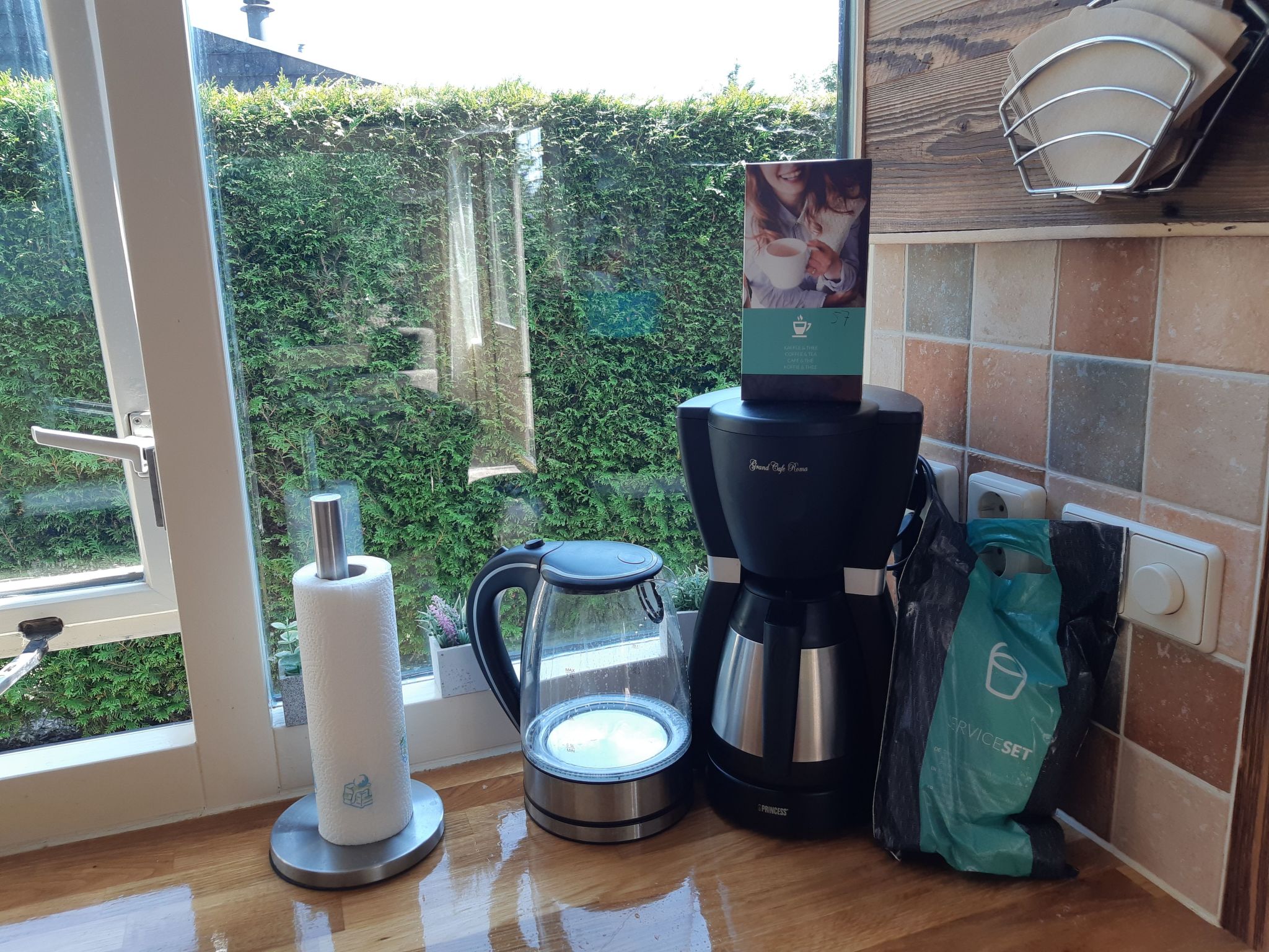 Wunderschönes Haus mit Pool, Garten und Grill-Image-tags.info