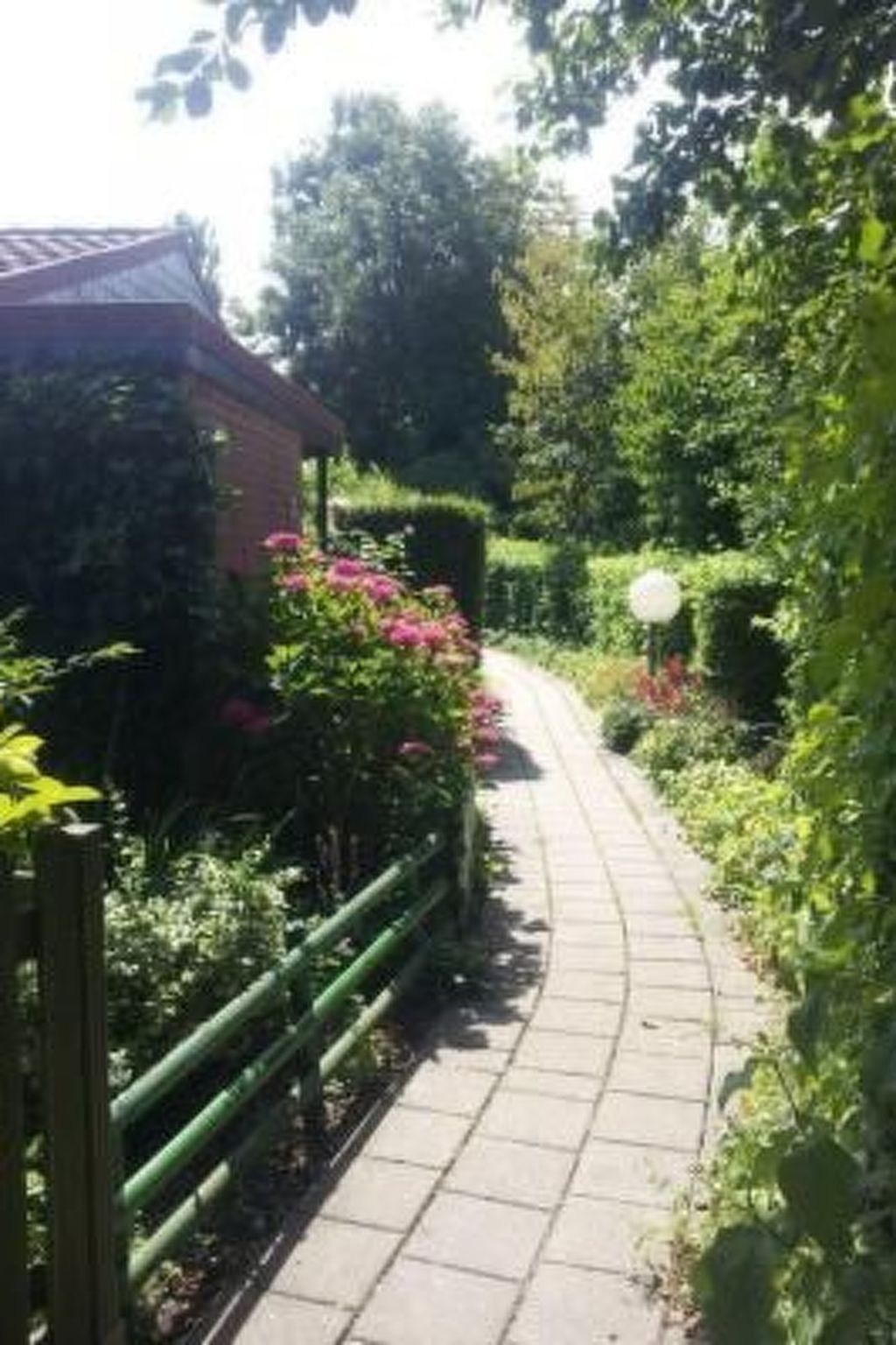 Wunderschönes Haus mit Pool, Garten und Grill-Image-tags.info