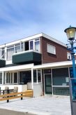 Gezellig vakantiehuis met terras in Petten, 400m van zee - thumbnail 1