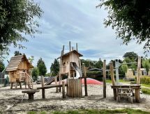 Vrijstaand vakantiehuis aan zee op Wieringen met tuin en speeltuin - thumbnail 3