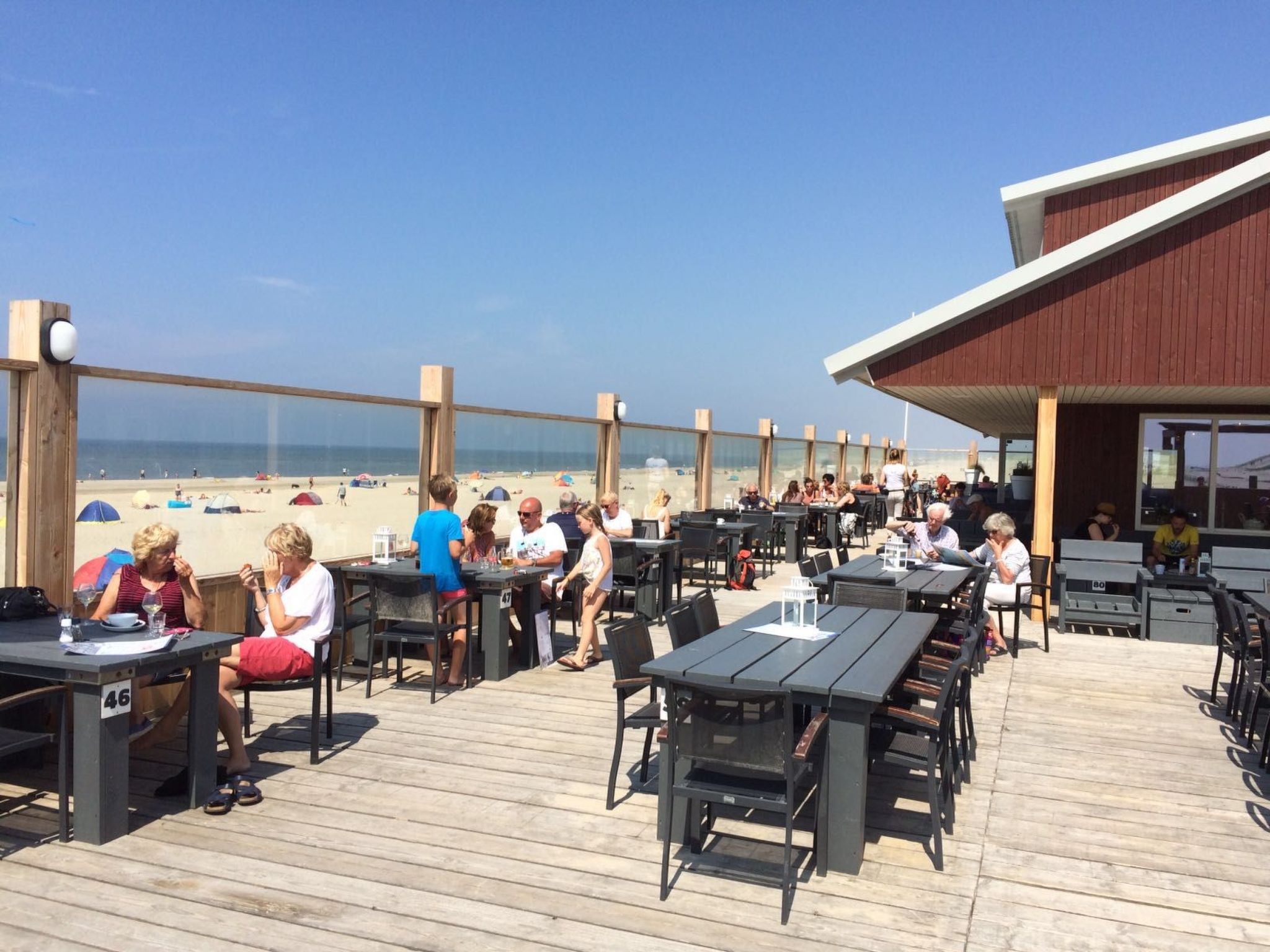 Strandslag 233-Inside