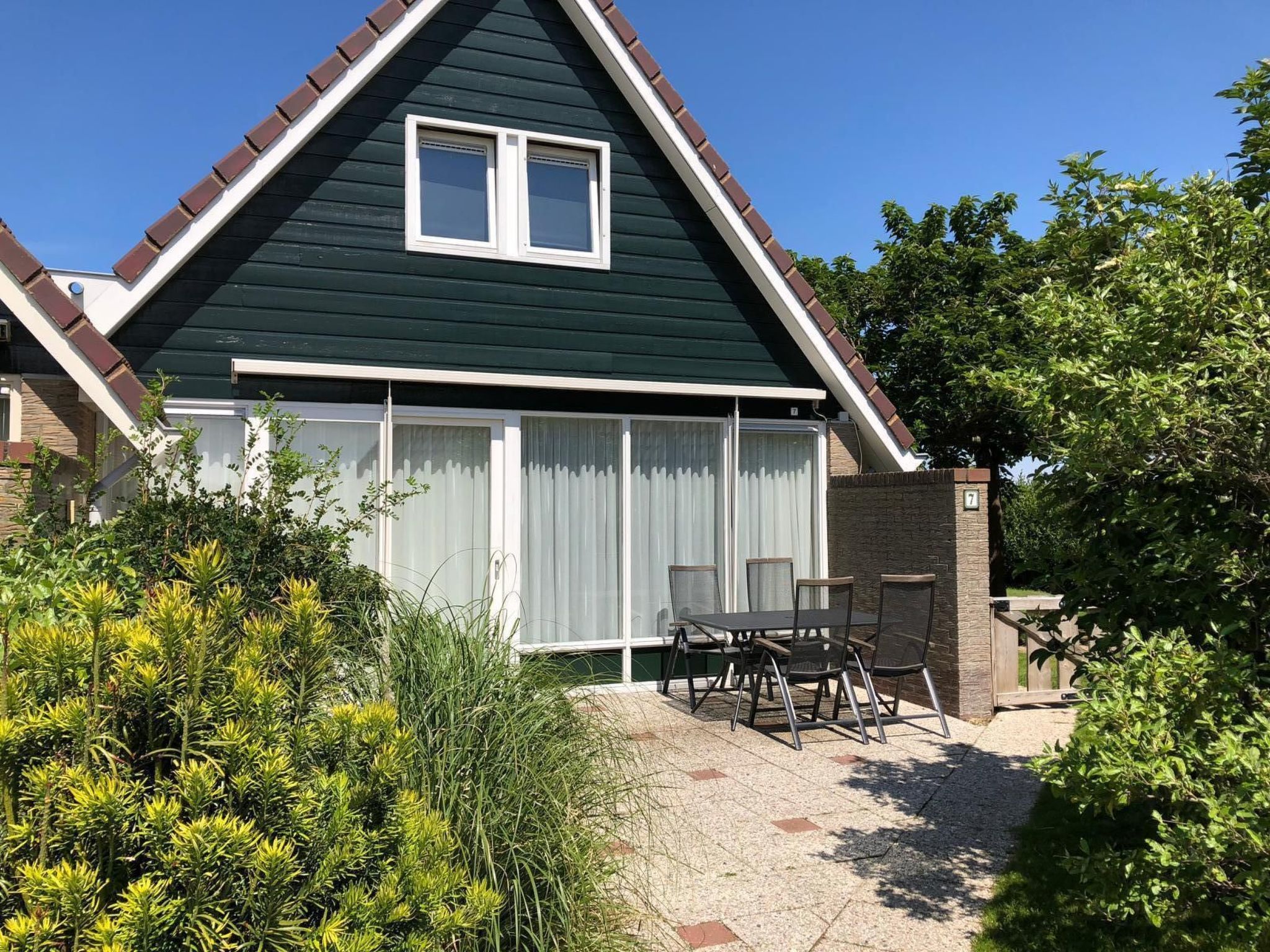 Ferienhaus mit umzäuntem Garten in Julianadorp aan zee (Niederlande) und 1 Hund erlaubt