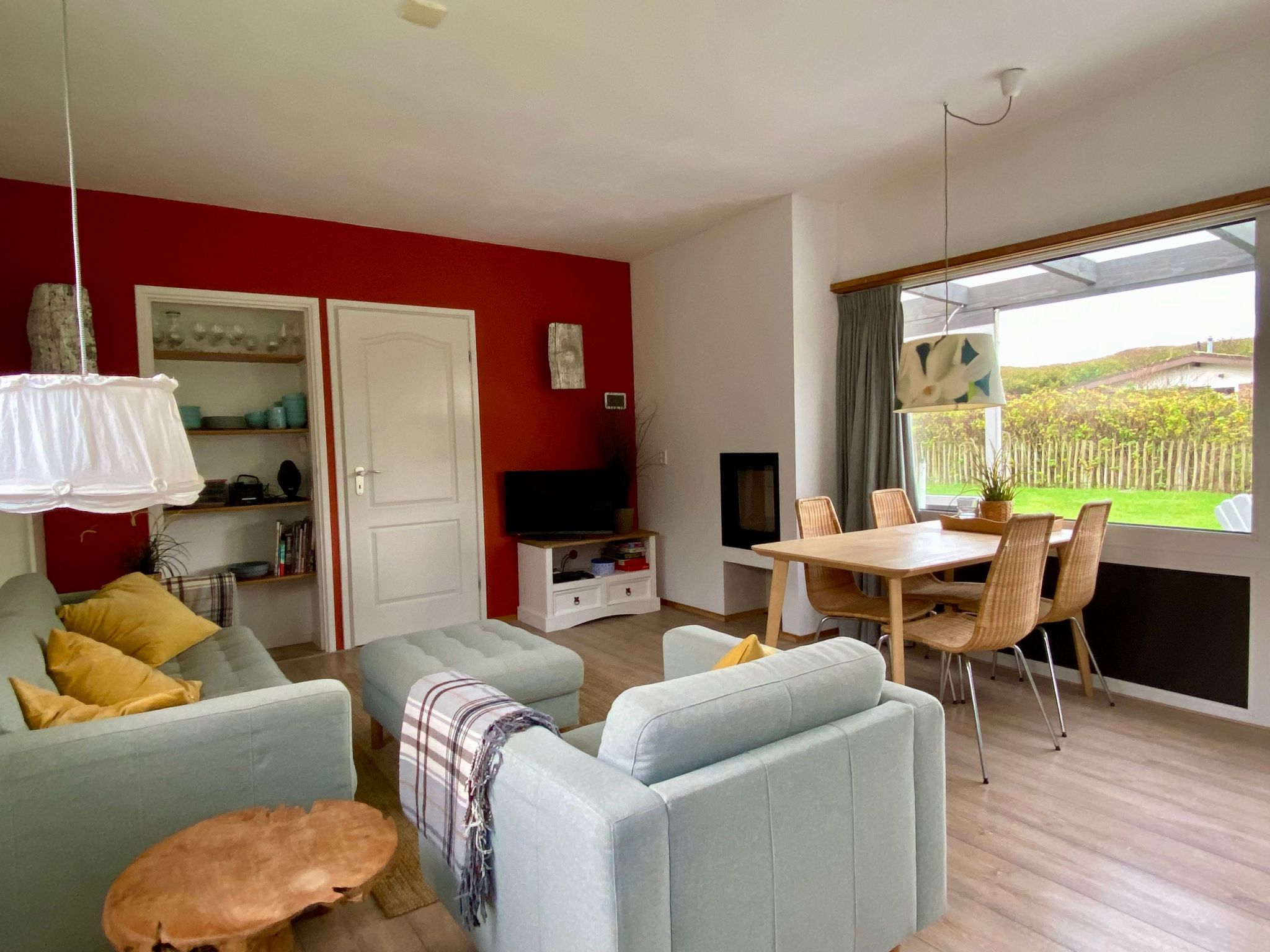 Schönes Ferienhaus Strandopgang in Julianadorp-Inside