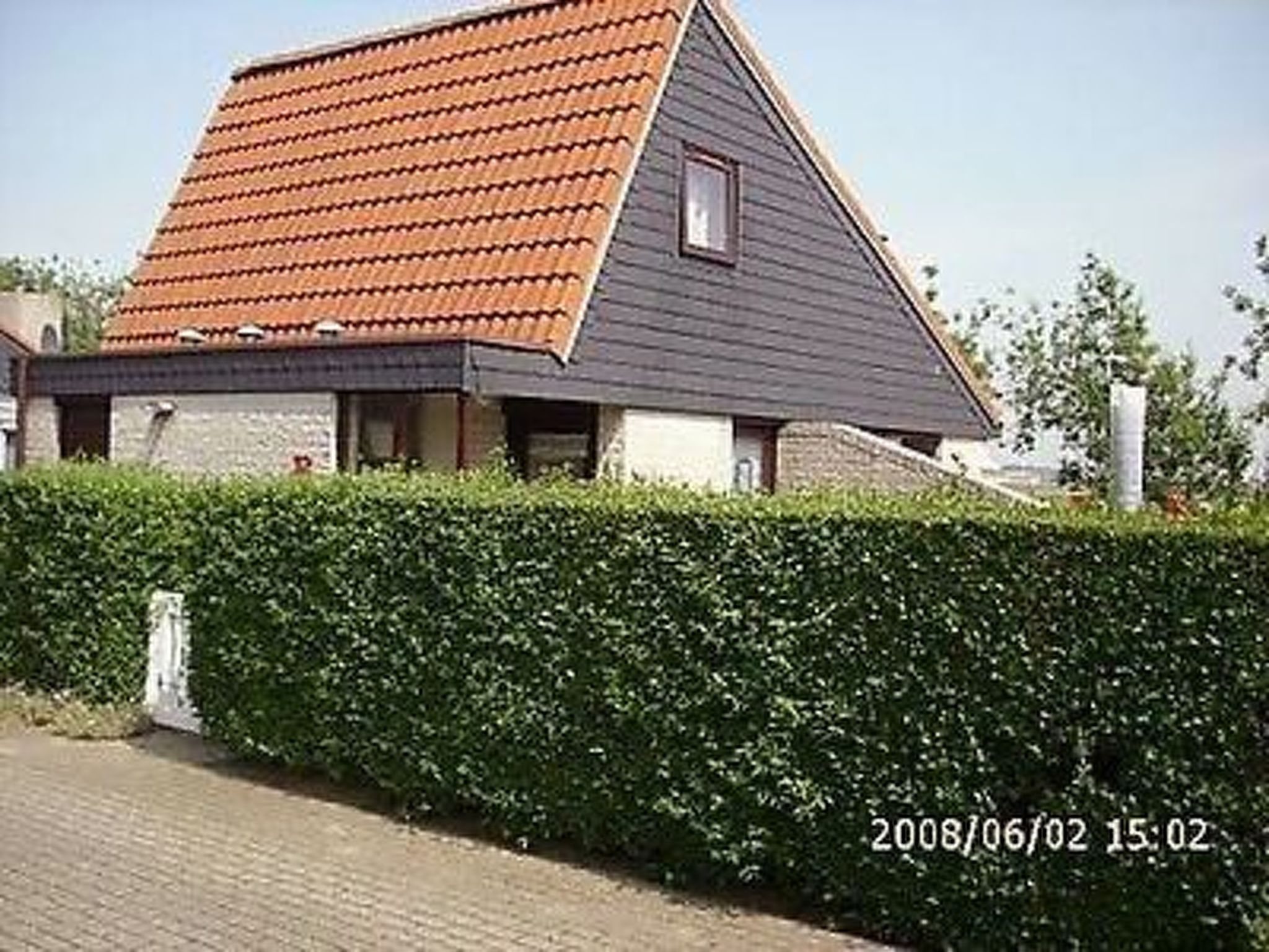 Entdecken Sie das ideale Feriendomizil für Ihren nächsten Urlaub in Julianadorp, Nordholland. Dieses freistehende Ferienhaus bietet Platz für bis zu 4 Personen und eignet sich perfekt für einen en..